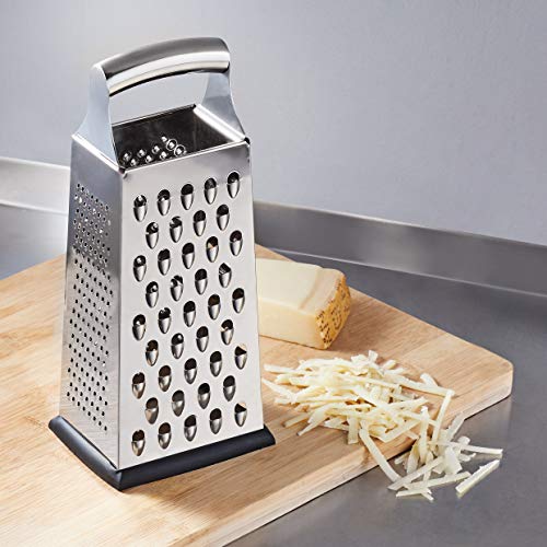 Amazon Basics Robuste Edelstahl Quadratisch Käsereibe, mit rutschfestem Boden, 22,9 cm, Schwarz (Früher Marke AmazonCommercial)